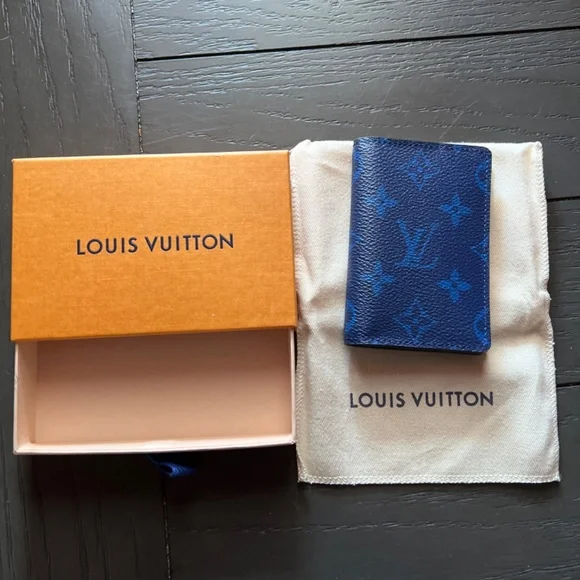 Louis Vuitton compact bi fold wallet - Picture 2 of 4